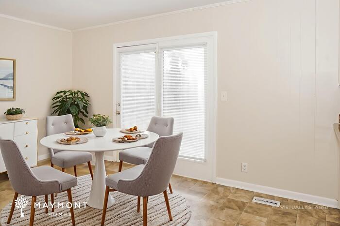 Building Photo - 2204 Euclid Rd NW