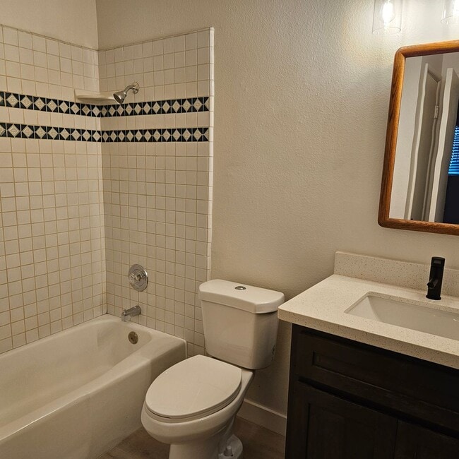 Building Photo - Remodeled home for Rent