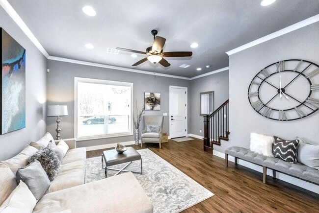 Building Photo - 517 E B St