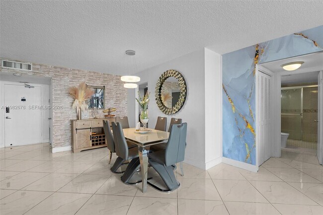 Building Photo - 18071 Biscayne Blvd