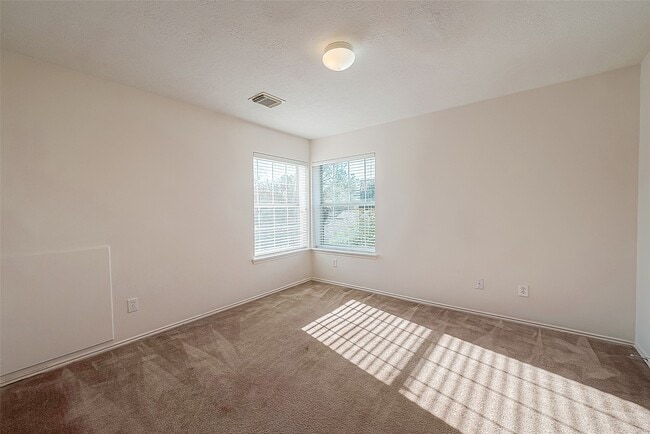 Building Photo - 17210 Double Lilly Dr