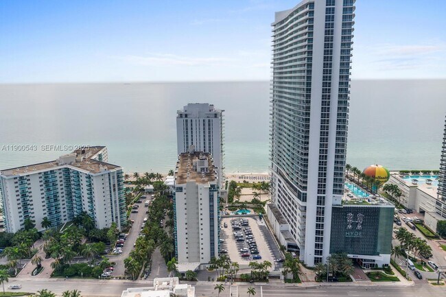 Building Photo - 4010 S Ocean Dr