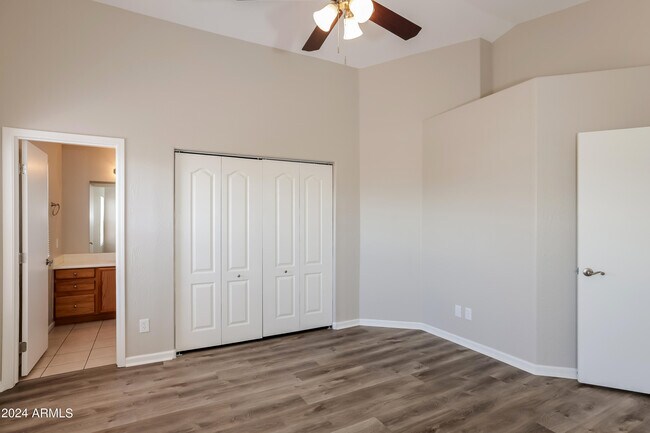 Building Photo - 1815 E Hamel Way