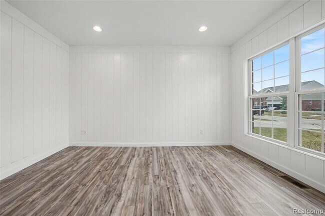 Building Photo - 49184 Gracechurch Rd