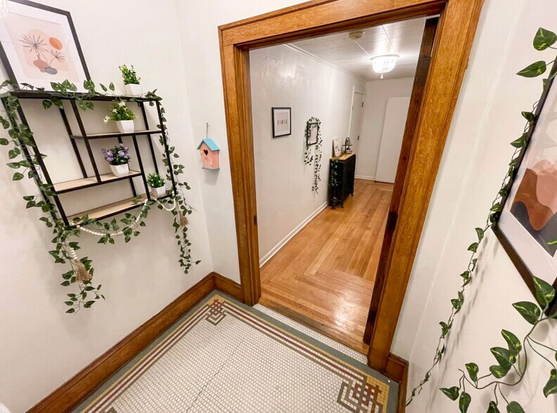 Building Photo - 3721 Cottage Grove Ave