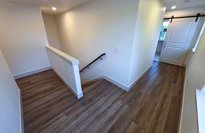 Building Photo - 1319 Oppek St NE