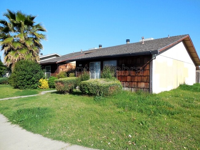 Building Photo - 1407 Madison Ct