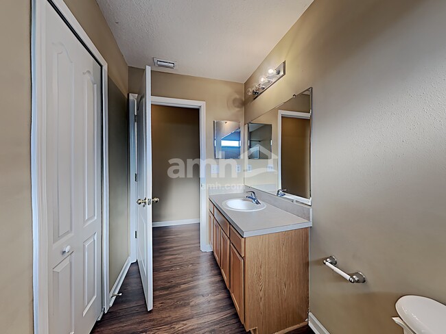 Building Photo - 12227 Sand Lake Ct