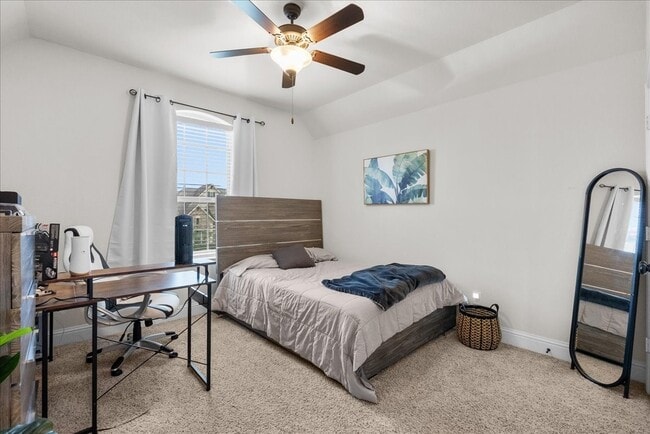 Building Photo - 1636 Longwood Glen Ln