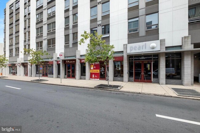 Building Photo - 815 Arch St