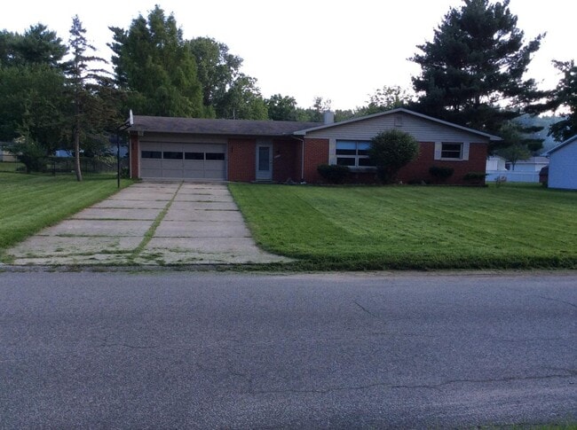 Primary Photo - 18342 Clairmont Dr