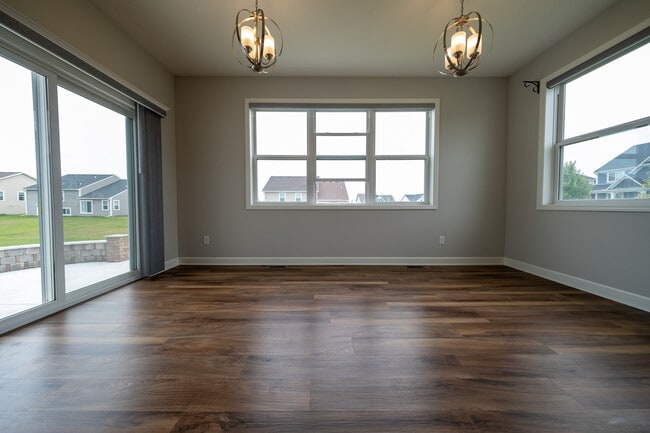 Building Photo - 18196 Goldfinch Wy