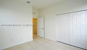 Building Photo - 830 NE 191st St