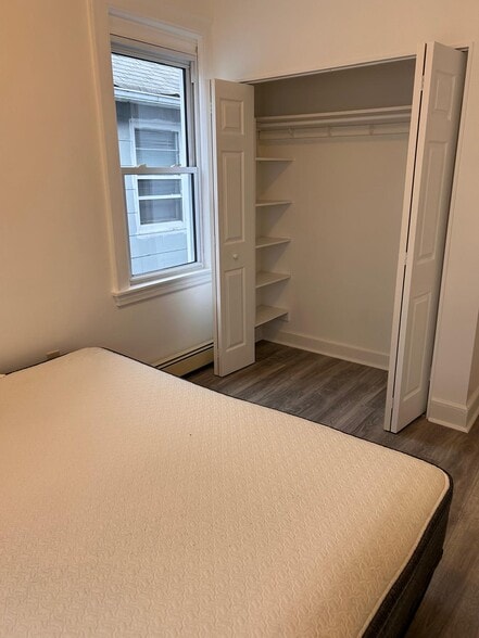 Building Photo - 11110 14th Ave