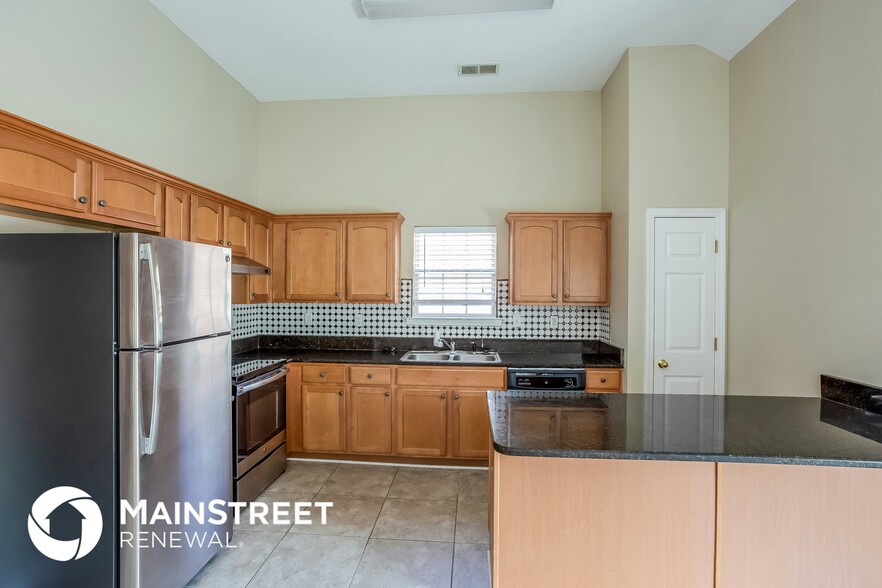 Building Photo - 7077 Millers Glen Way