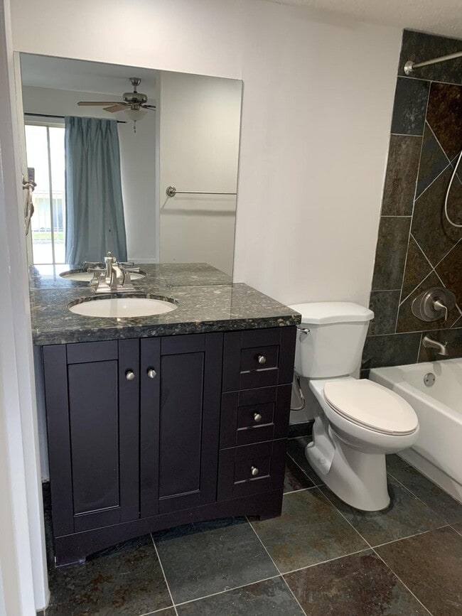 Building Photo - 6315 La Costa Dr