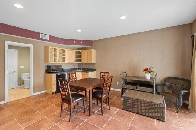 Building Photo - 1 Pinehurst Cir