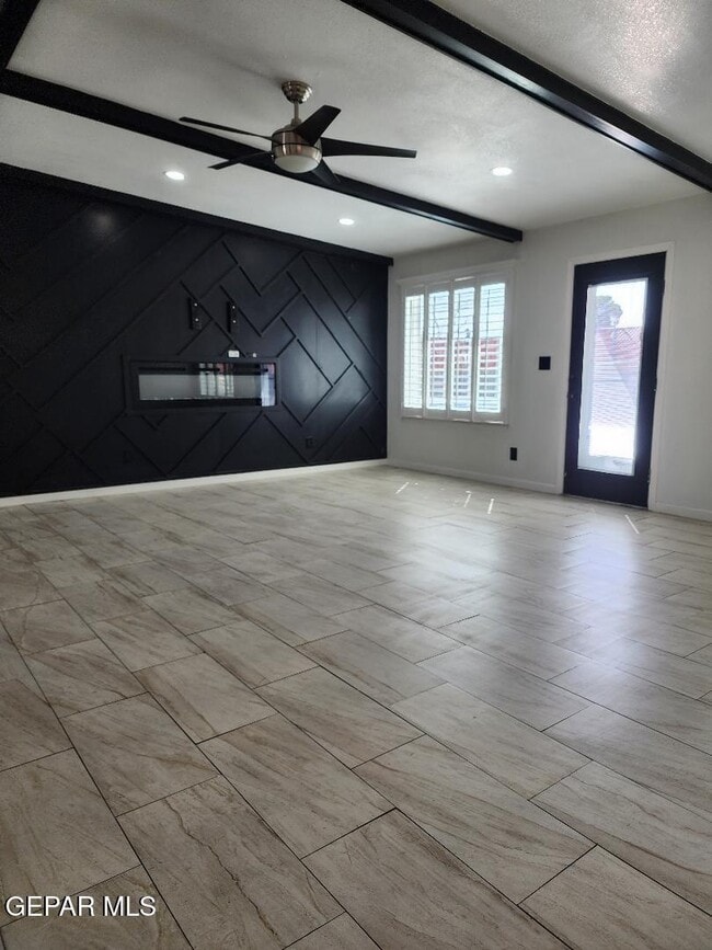 Building Photo - 3317 Wayside St