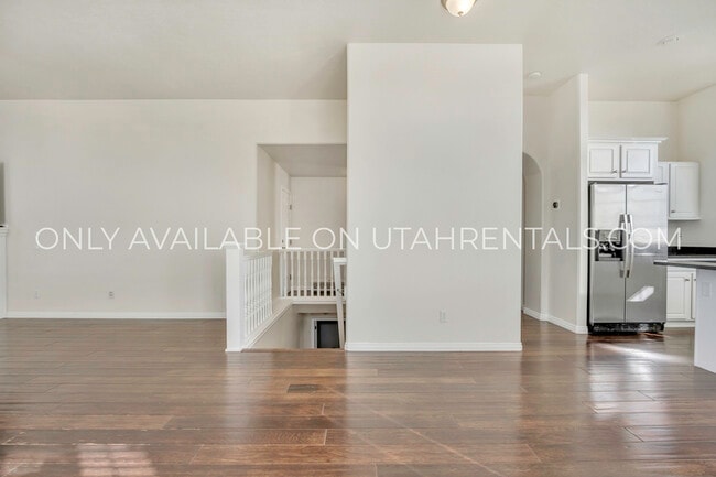 Building Photo - 4306 N Chestnut Oak Dr