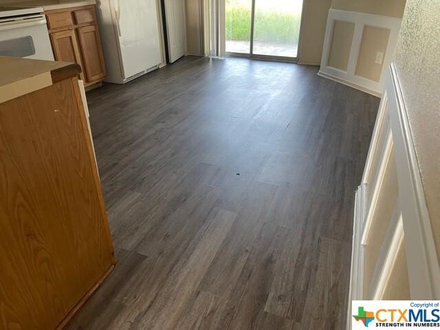 Building Photo - 1206 Fox Creek Dr