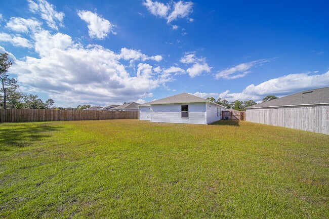 Building Photo - 8739 Schooner Ln