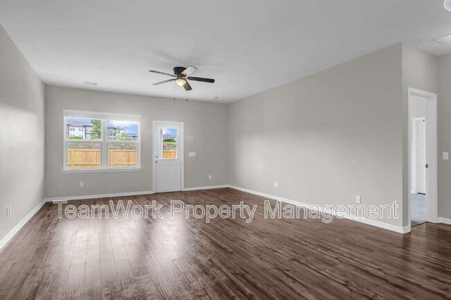 Building Photo - 158 Hayworth Rd