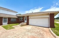 Building Photo - Updated 2BD 1BA Duplex in Yukon!!!