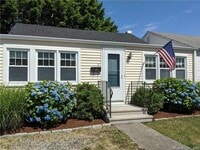 Building Photo - 41 Town Beach Rd