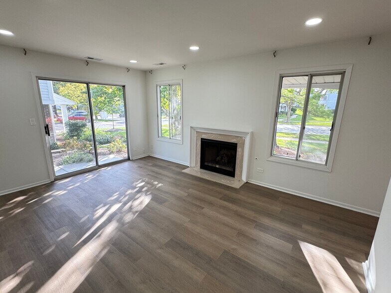Building Photo - 7917 Knottingham Cir