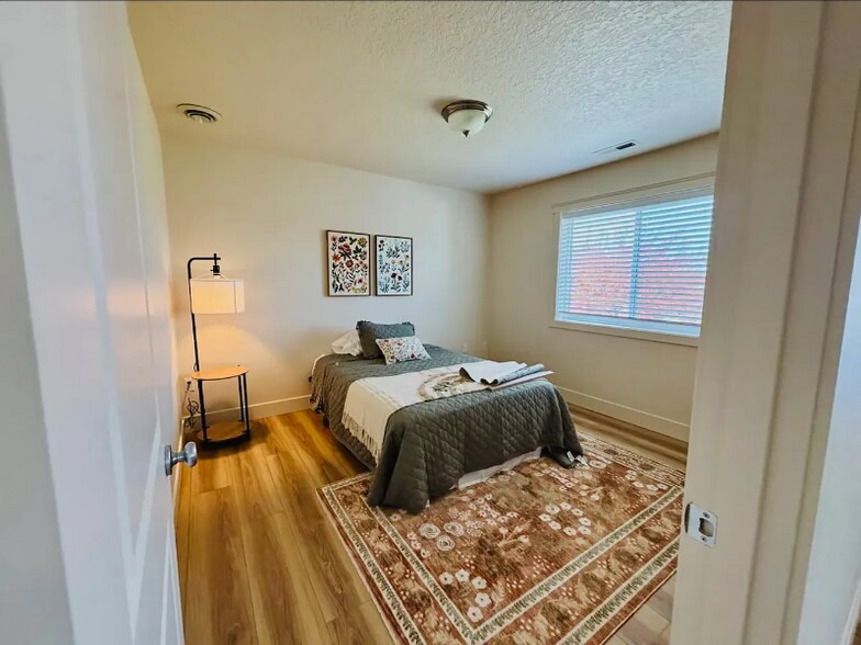 Building Photo - 6709 W Octave St