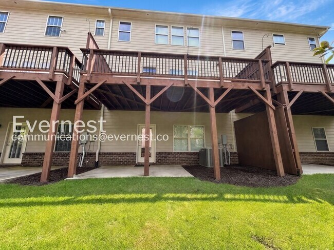 Building Photo - Luxury Living at its Finest: Stunning 3-Bedroom Townhouse in Townsend at Lenox Park / No Pets All...