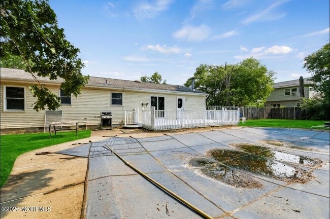 Building Photo - 1317 3rd Ave