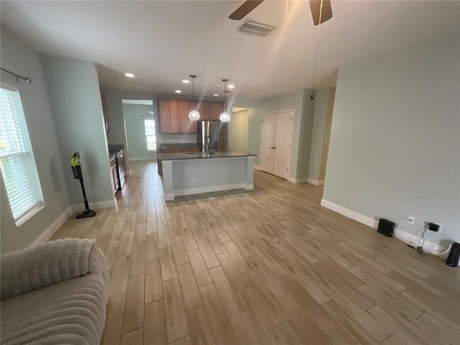 Building Photo - 878 Benjamin Trail