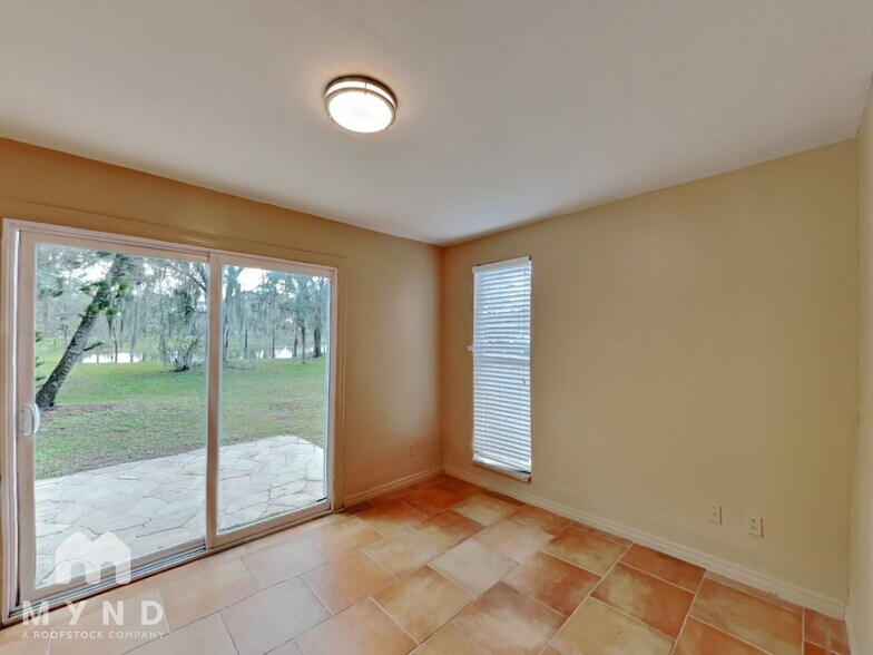 Building Photo - 1938 Blue Fox Ct