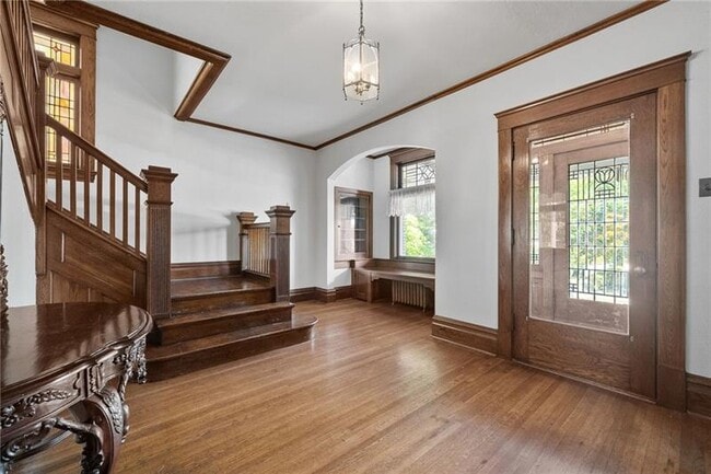 Building Photo - 1306 Ridge Ave