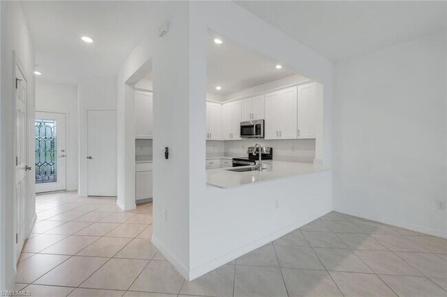 Building Photo - 2858 Blossom Wy