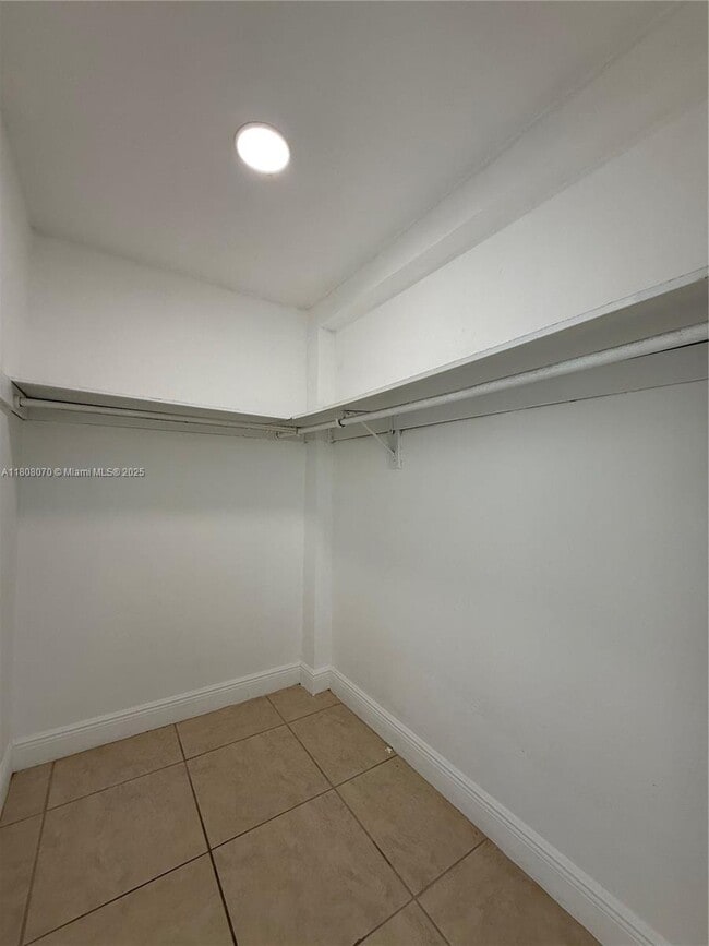 Building Photo - 22 Salamanca Ave