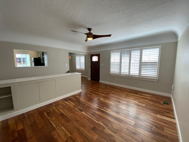Building Photo - Elegant, Multilevel 3 Bedroom 2 Bathroom in Hillcrest / North Park with Outdoor Space