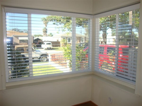 Building Photo - Refined Single-Family Residence in Desirable Bixby North