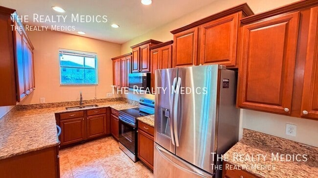 Building Photo - 2832 Adelaide Ct