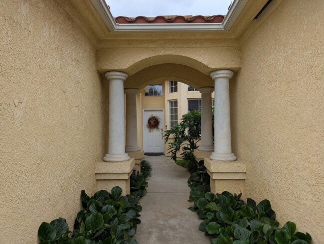 Building Photo - Wonderful 4 bedroom home in Clovis offering a pool, spa, 3 car garage, potential RV and or boat s...