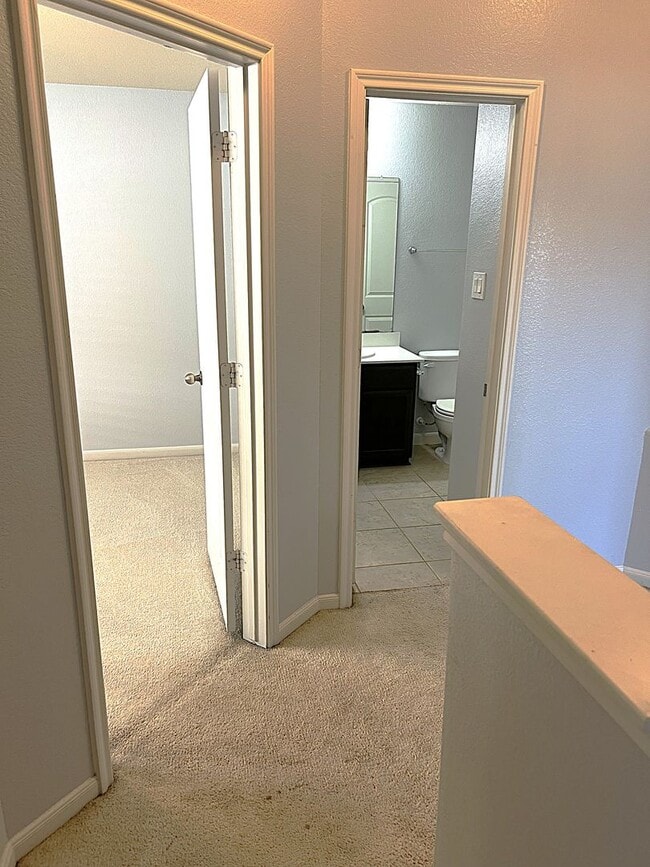 Building Photo - Spacious Four Bedroom Home Conveniently Located in Carpenters Landing