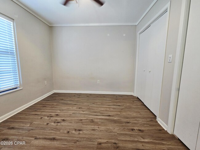 Building Photo - 341 Selma St