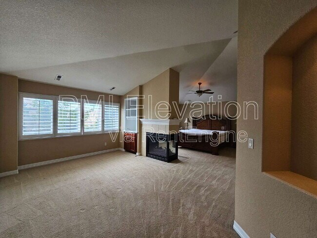 Building Photo - 16448 E Orchard Pl