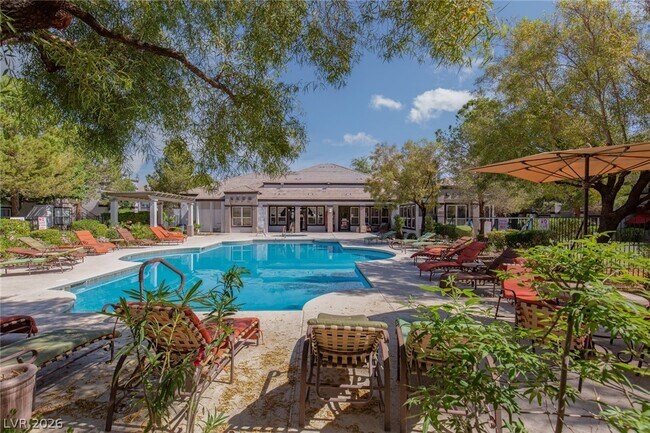 Building Photo - 7255 W Sunset Rd