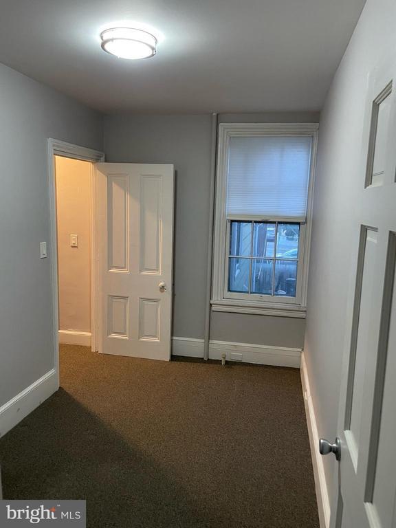 Building Photo - 909 N 2nd St