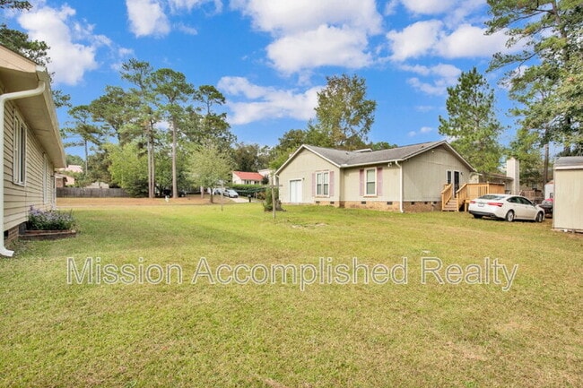 Building Photo - 3304 Redfox Rd