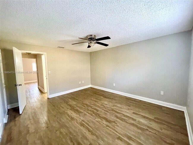 Building Photo - 8250 SW 149th Ct