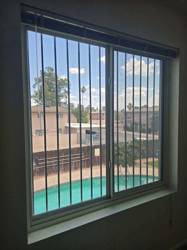 Building Photo - 926 N Belvedere Ave