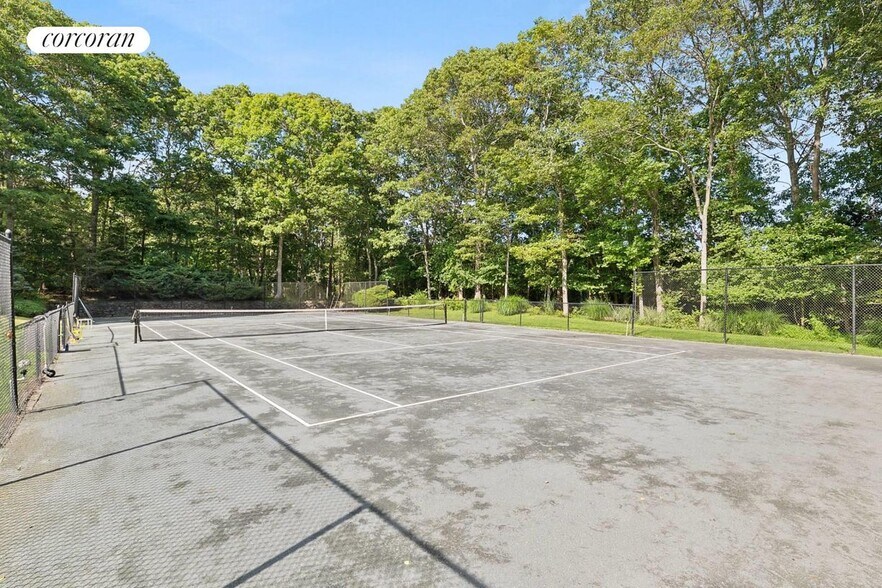 Building Photo - 5 Mountain Laurel Ln